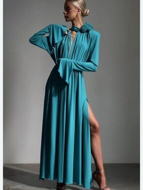 Sunfere Yedda Flower Trimmed V-Neckline Pleated Slit Maxi Dress S